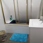 Sobre La 12 Apartman *