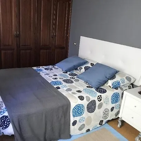 Apartamento Sobre La 12 *
