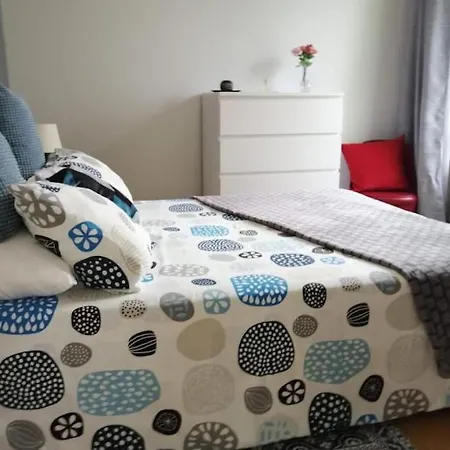 Apartamento Sobre La 12 *