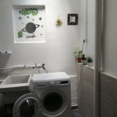 Sobre La 12 Appartement Neda