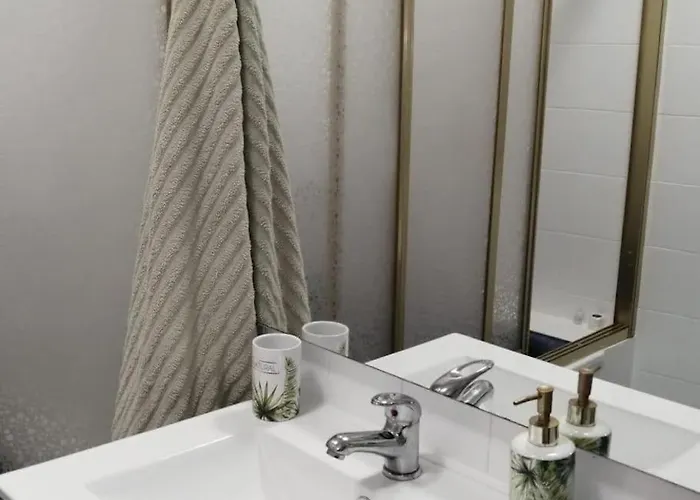 アパート Sobre La 12 Neda